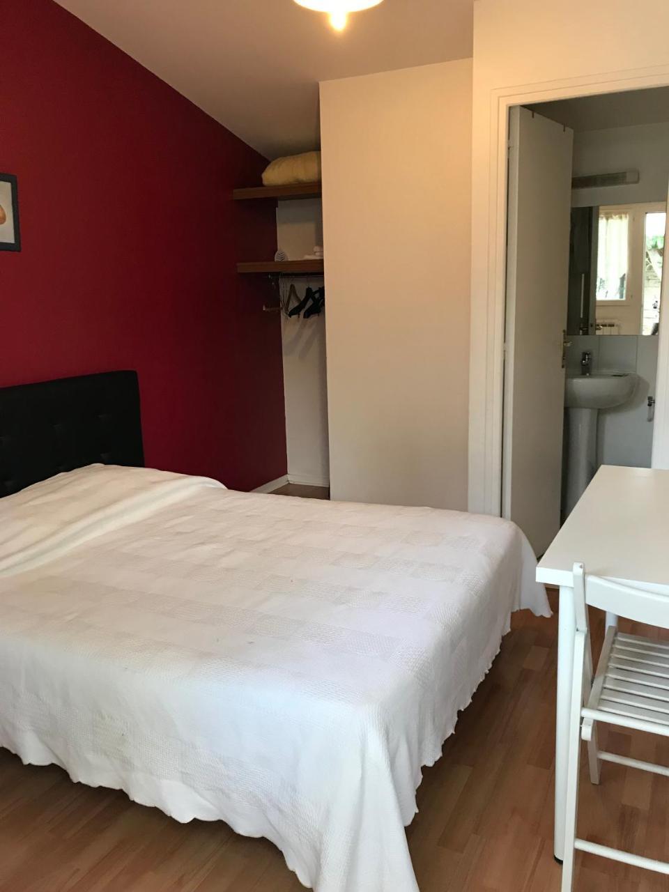 Hotel Moderne Saint-Maur-des-Fossés Екстериор снимка